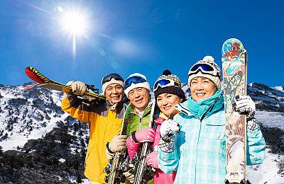 Steam卡牌对战游戏《天行镖客》破茧成蝶ing，近期有折扣优惠哦！